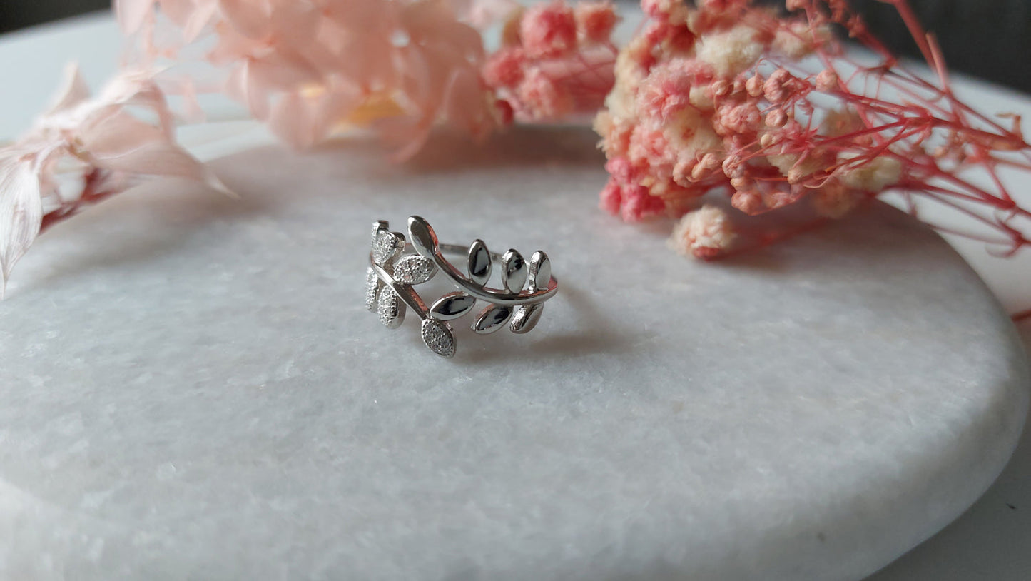 Silver Leaf Ring Rhodium Plated Cubic Zirconia - Amona Jewelry