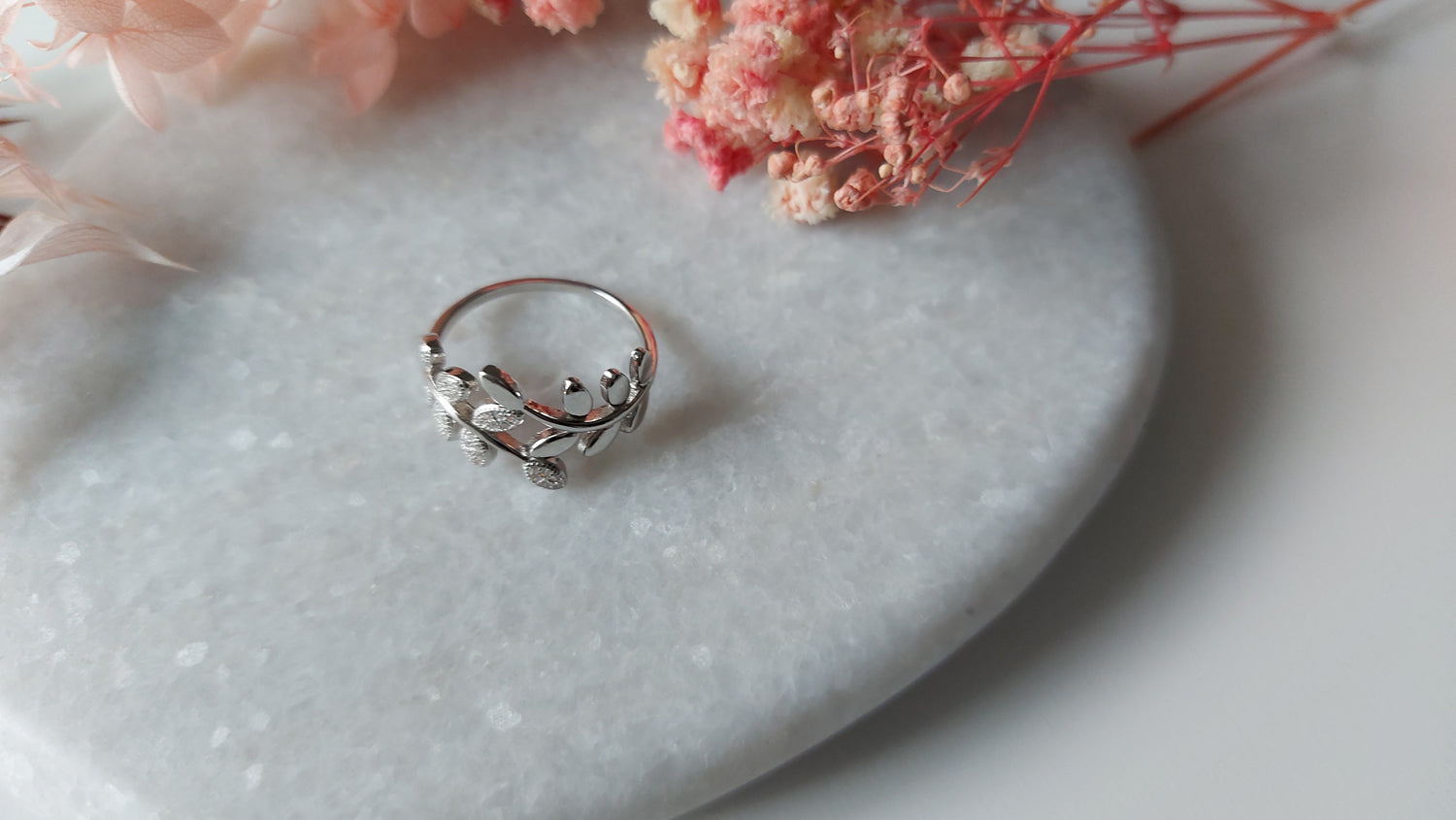 Silver Leaf Ring Rhodium Plated Cubic Zirconia - Amona Jewelry