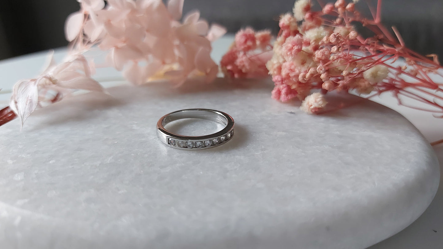Sparkling Eternity Ring