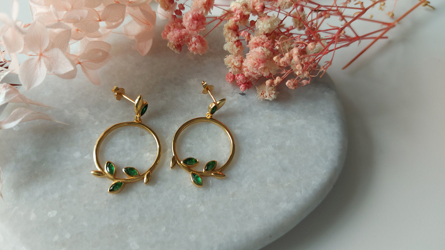 18k Gold Plated Drop Earrings Leaves Circle Green CZ - Amona Jewellery