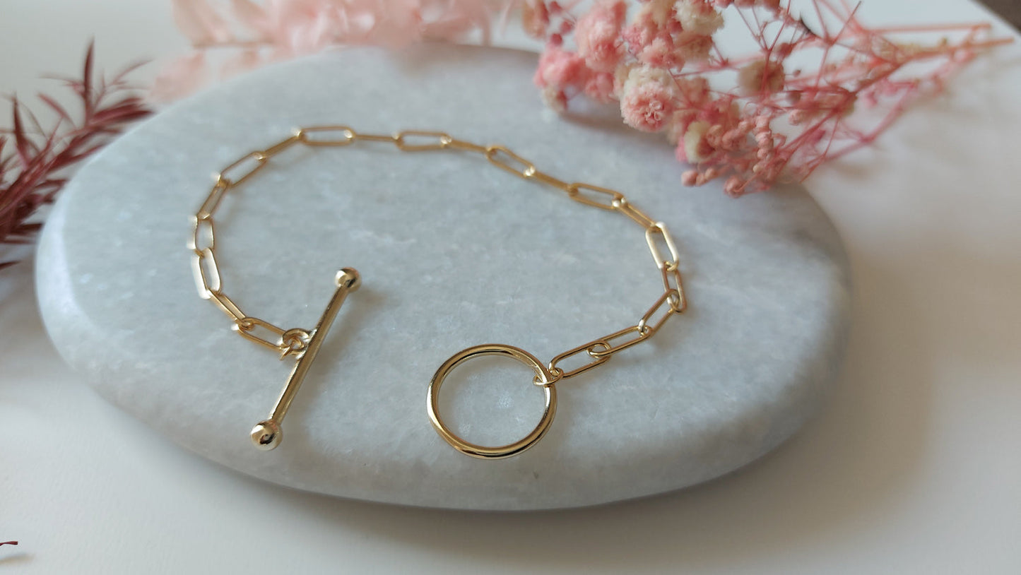 Büroklammer-Armbänder mit Knebelverschluss