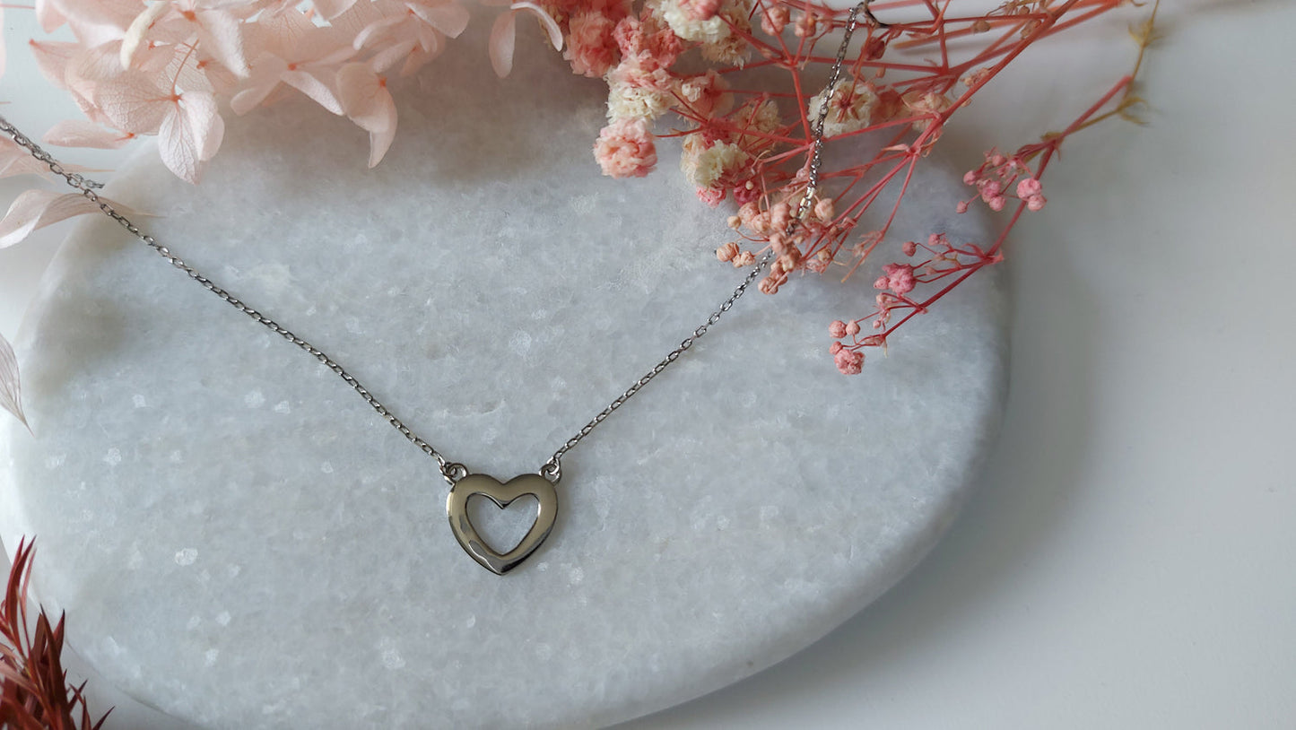 Minimalistic Heart Silver Necklace