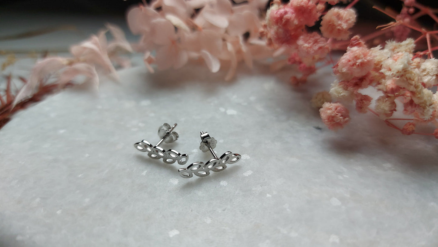 Sleek Silver Leaves Earrings