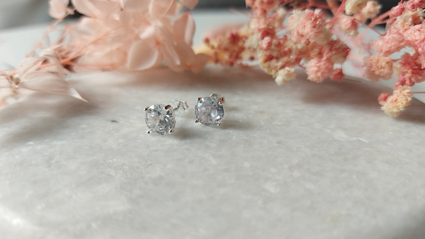 Round-Cut Clear Gemstone Stud Earrings - Silver - Amona Jewelry