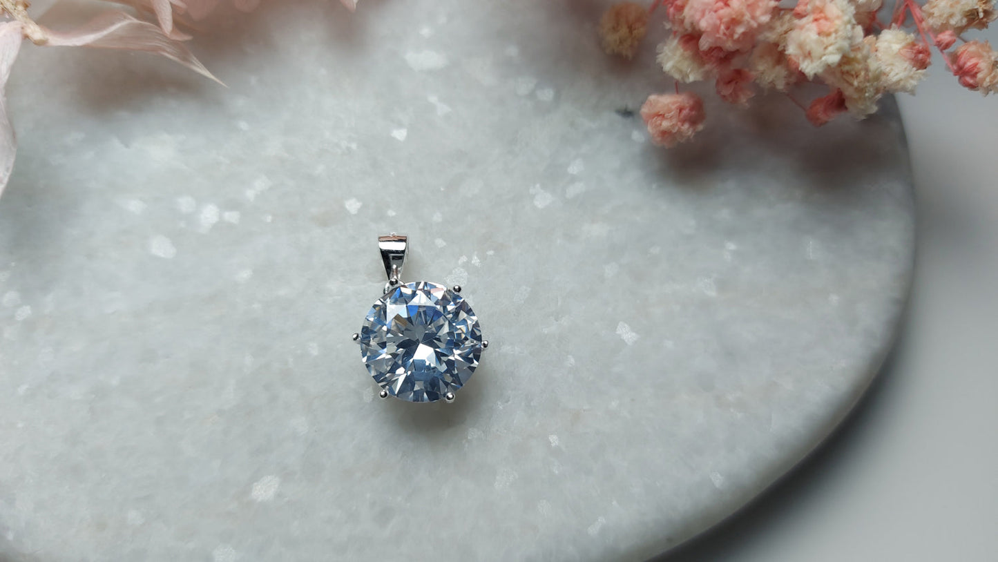 Round Shape Zirconia Pendant 12mm