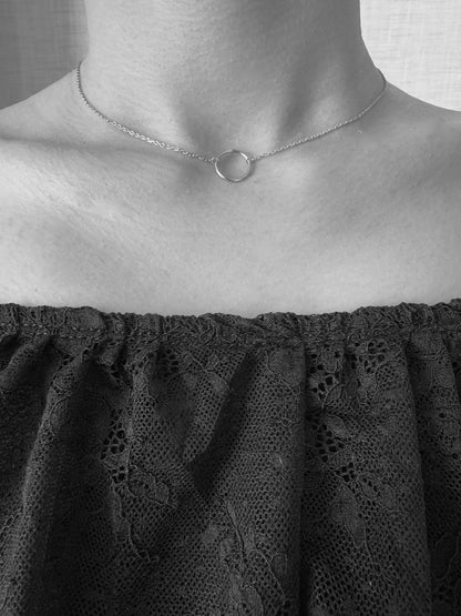 Gerhodineerde zilveren cirkelchoker