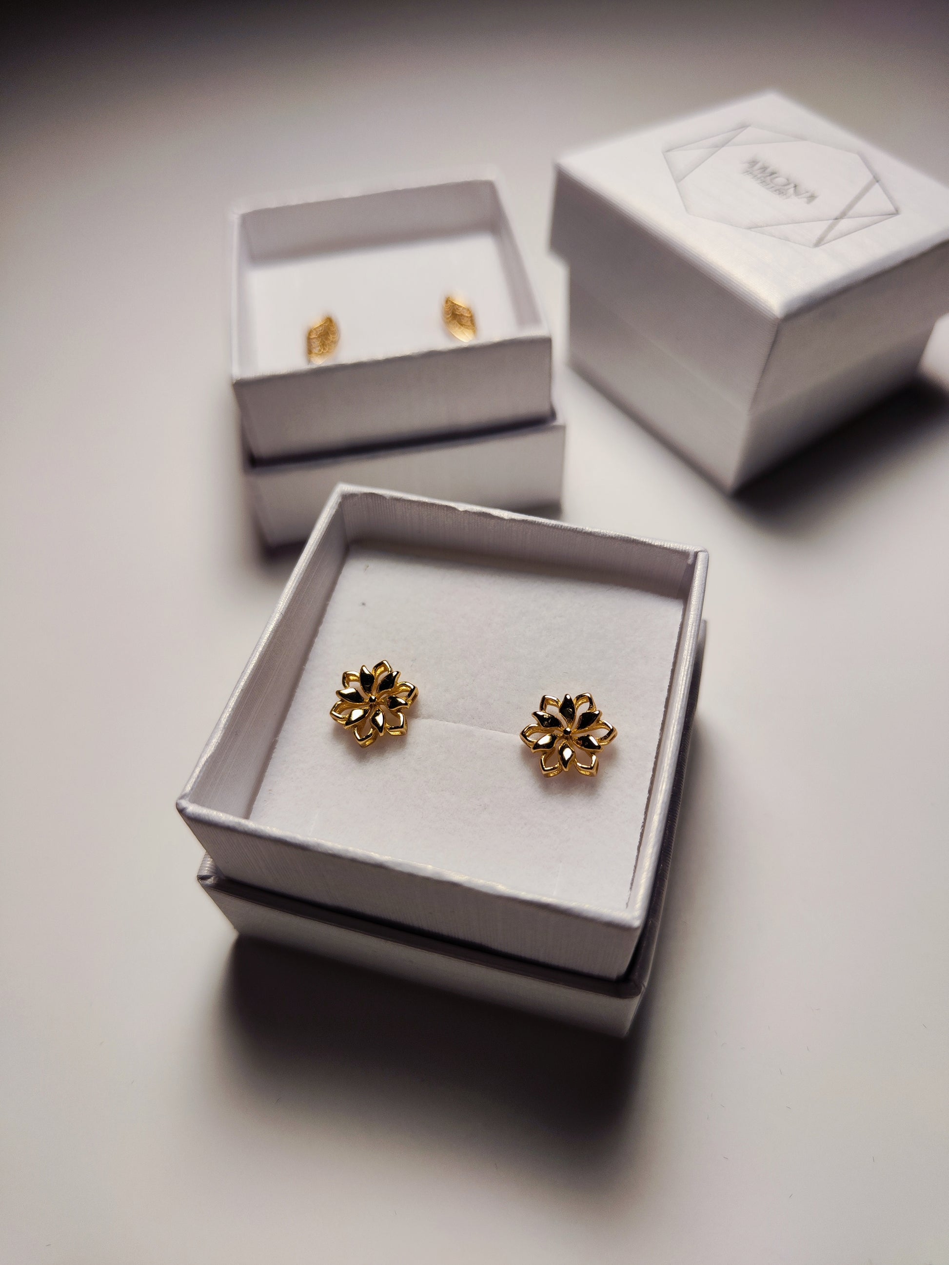 Gold Flower Earrings  - Amona Jewelry