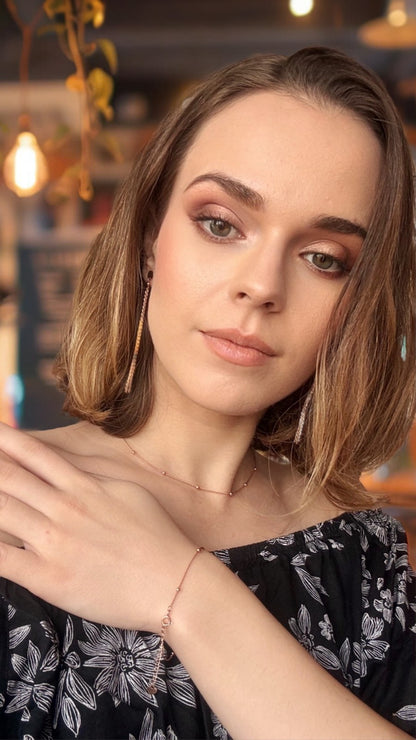 Stralende zilveren choker ketting - Delicaat ontwerp met roségouden afwerking