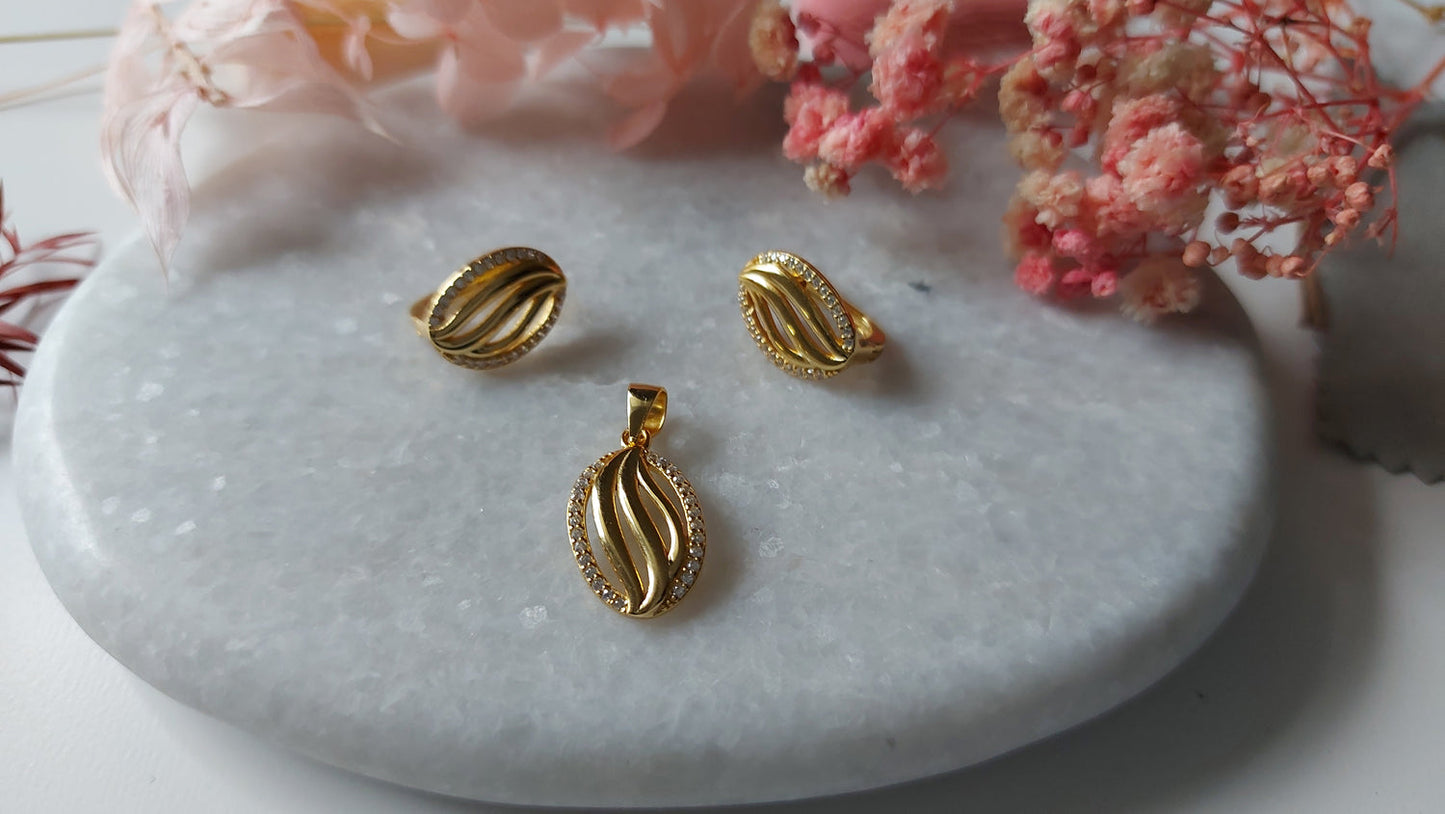 Gold Fire Cocktail Jewelry Set - Amona Jewellery