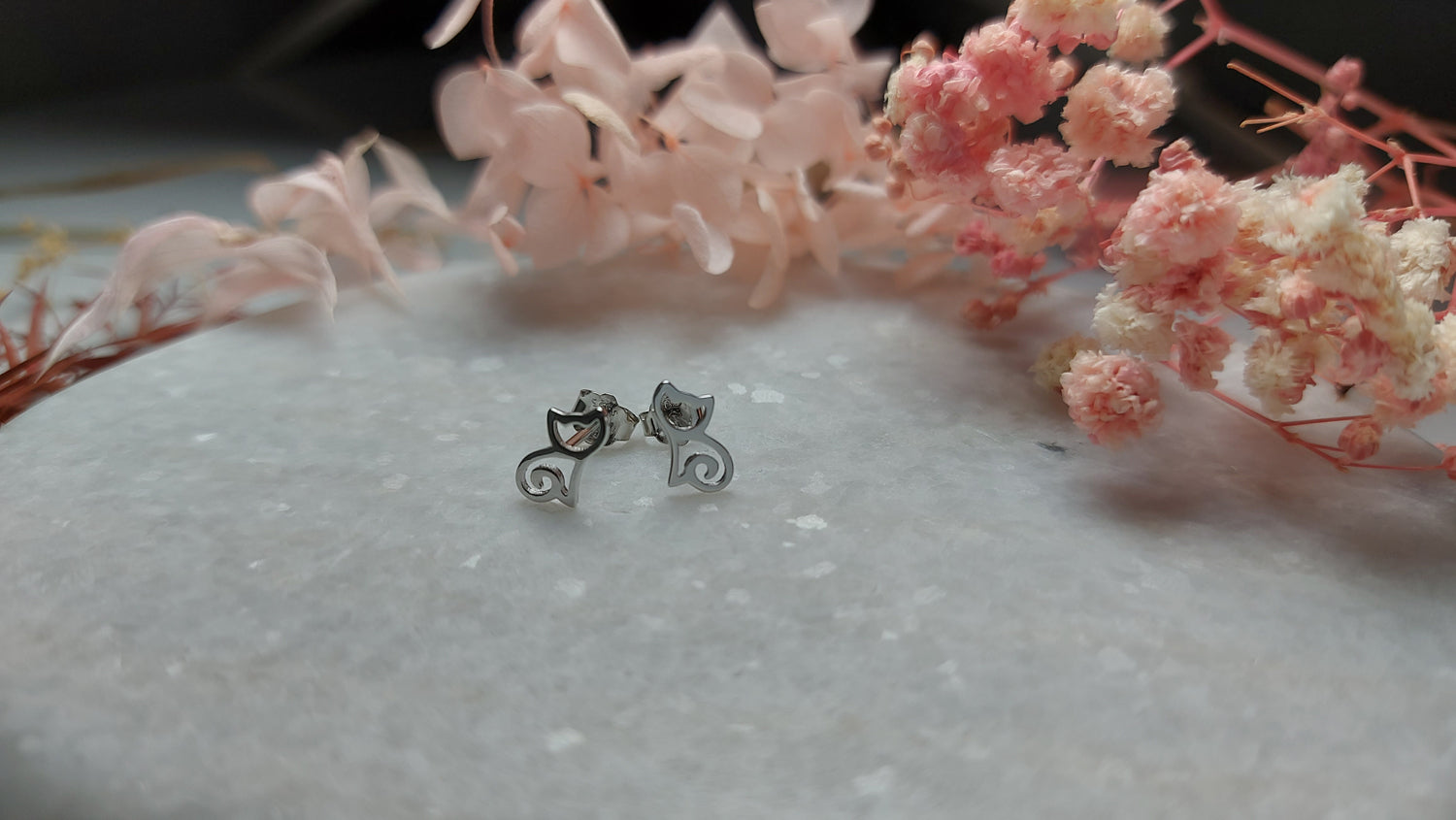 Minimalistic Cats Stud Earrings - Rhodium Plated