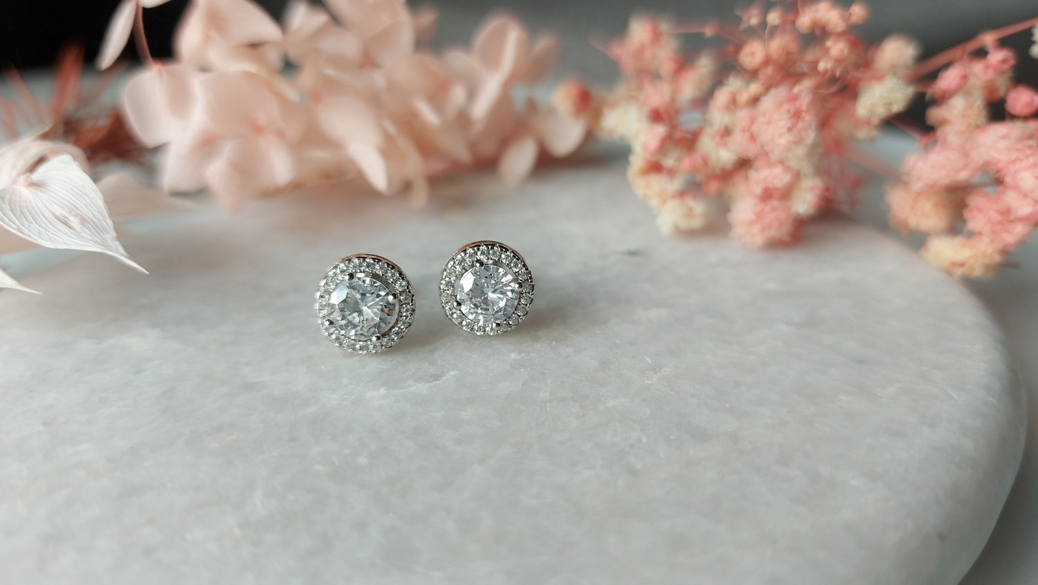 Classic Rhodium-plated silver earrings - Amona Jewellery